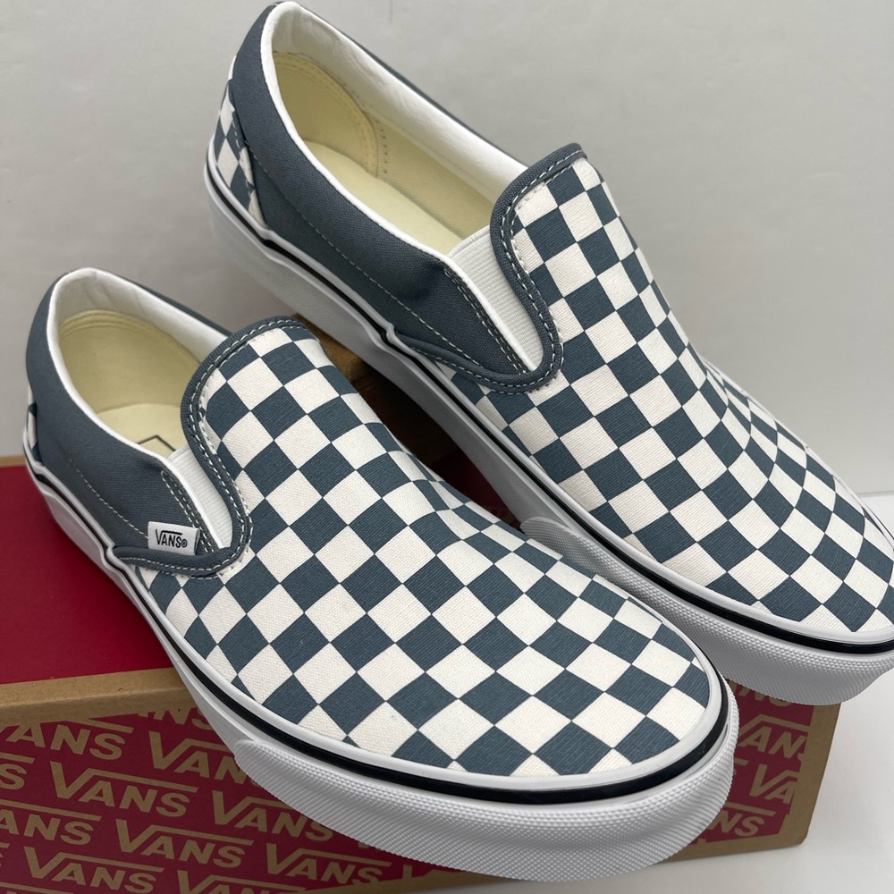 Vans WMNS Sneakers Classic Slip-On
Color Theory Checkerboard
Stormy Weather - Picture 8 of 16